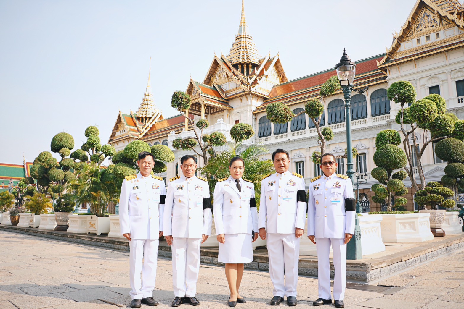 title - ส.ป.ก. ร่วมพิธีวางพวงมาลาถวายราชสักการะ ในพระพิธีธรรมสวดพระอภิธรรมพระบรมศพ สมเด็จพระนางเจ้าสิริกิติ์ พระบรมราชินีนาถ พระบรมราชชนนีพันปีหลวง ณ พระที่นั่งดุสิตมหาปราสาท